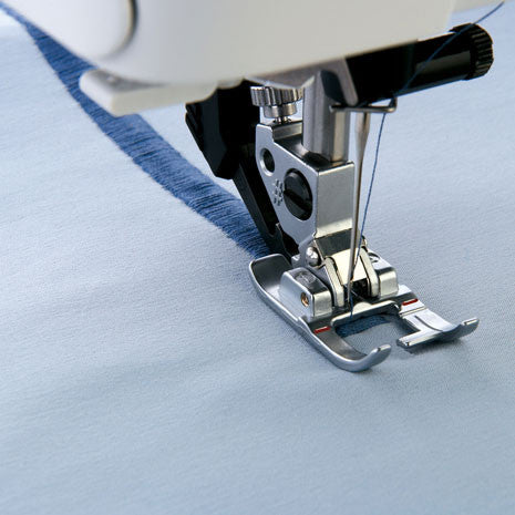 Sewing star with IDT