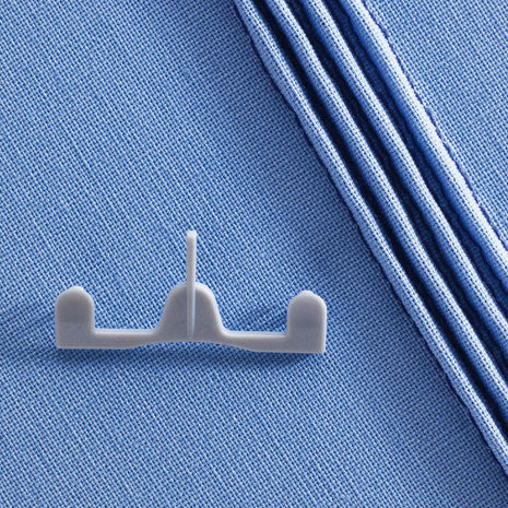 Pintuck blade