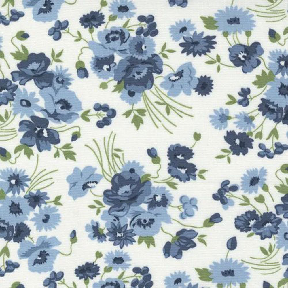 Nantucket Summer, 108" wide, cream, multi-blue